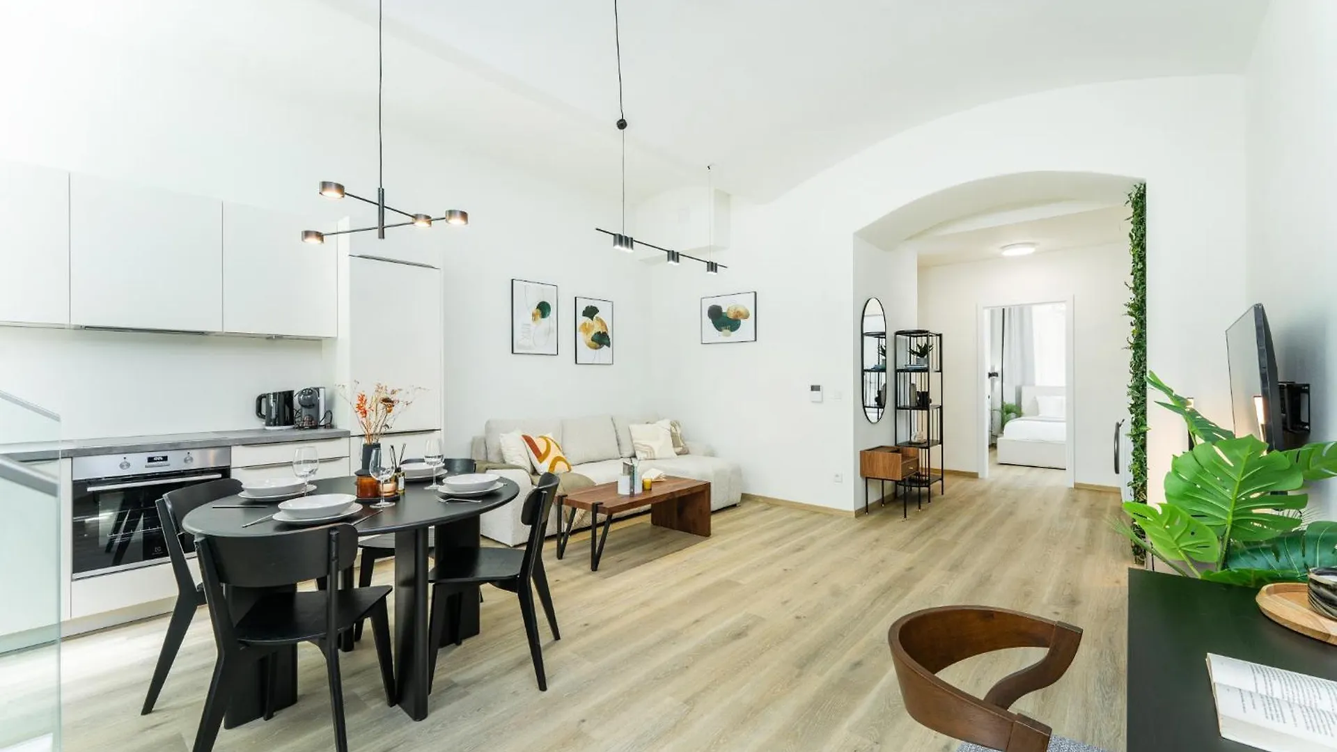 Wenceslas Square Apartments By Rentero Прага
