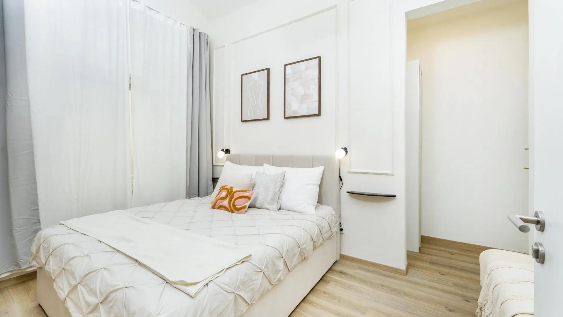 Wenceslas Square Apartments By Rentero Praga